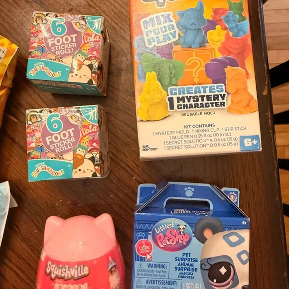 Huge lot of 22 mixed items Stocking Stuffers Blind Bags Hello Kitty, Stitch NEW - Picture 4 of 7